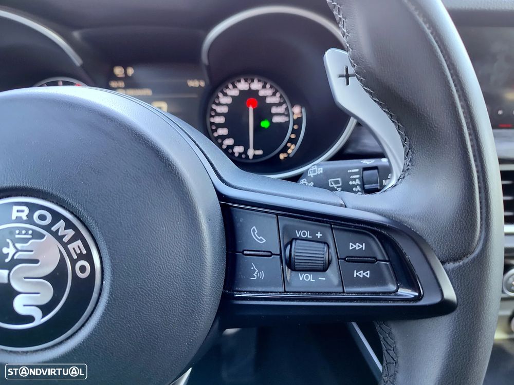 Alfa Romeo Stelvio 2.2 D Super AT8 - 25