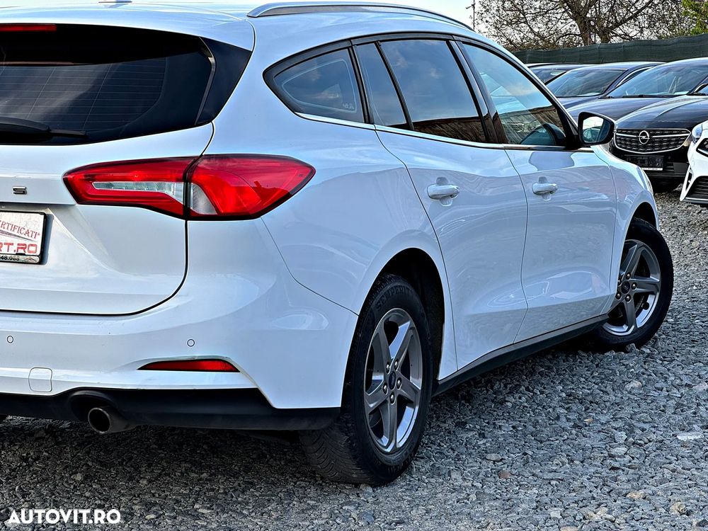 Ford Focus 1.5 EcoBlue Start-Stopp-System COOL&CONNECT DESIGN - 19