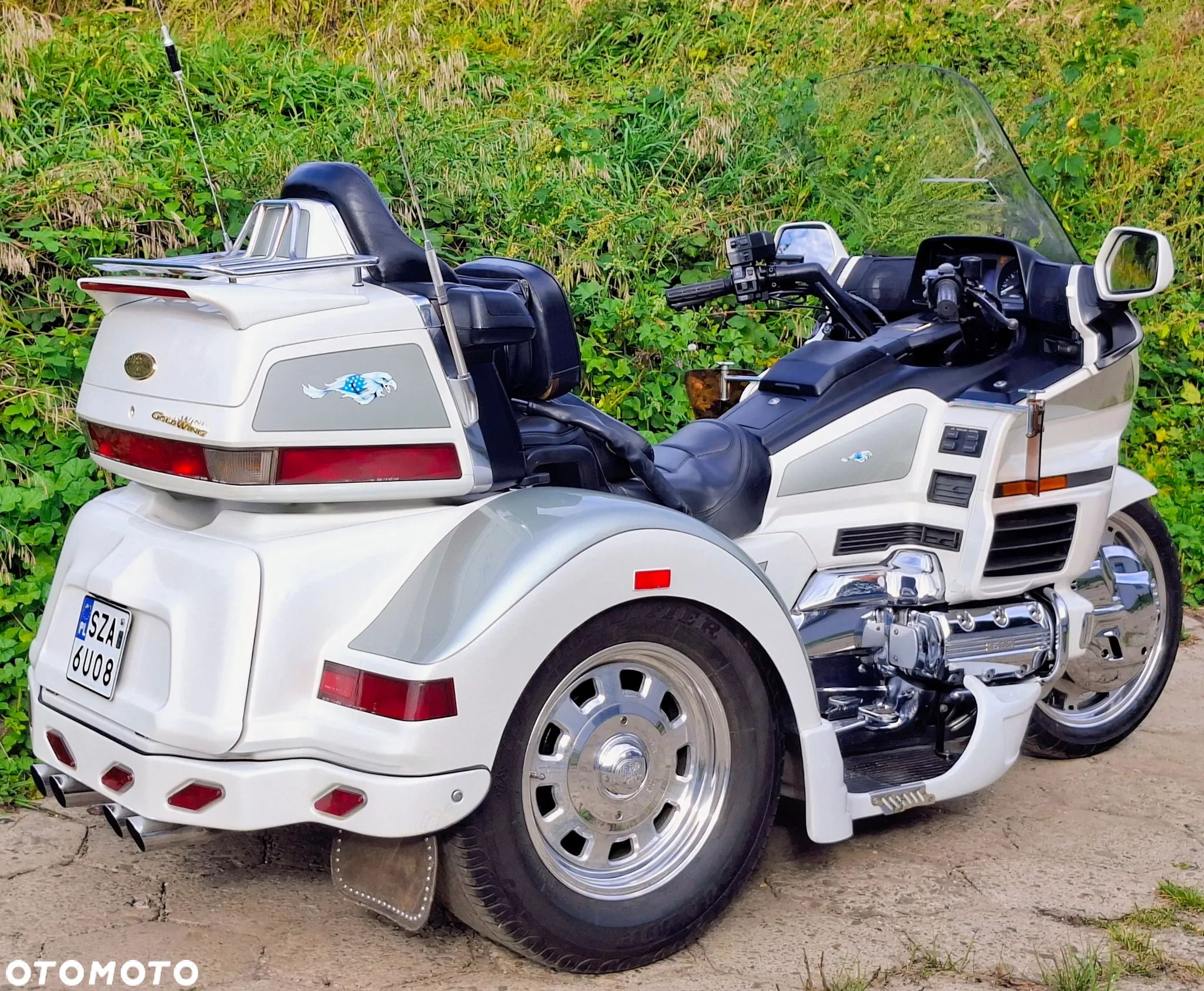 Honda GL - 9