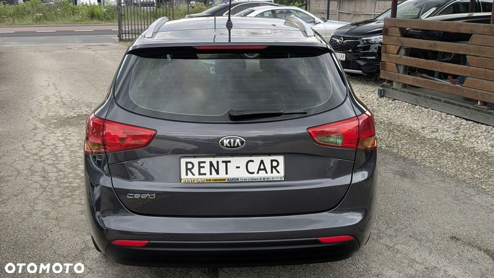 Kia Ceed 1.4 CVVT Attract - 32