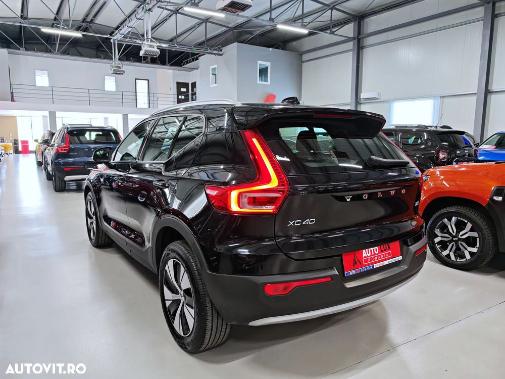 Volvo XC 40 T3 Momentum Pro - 6