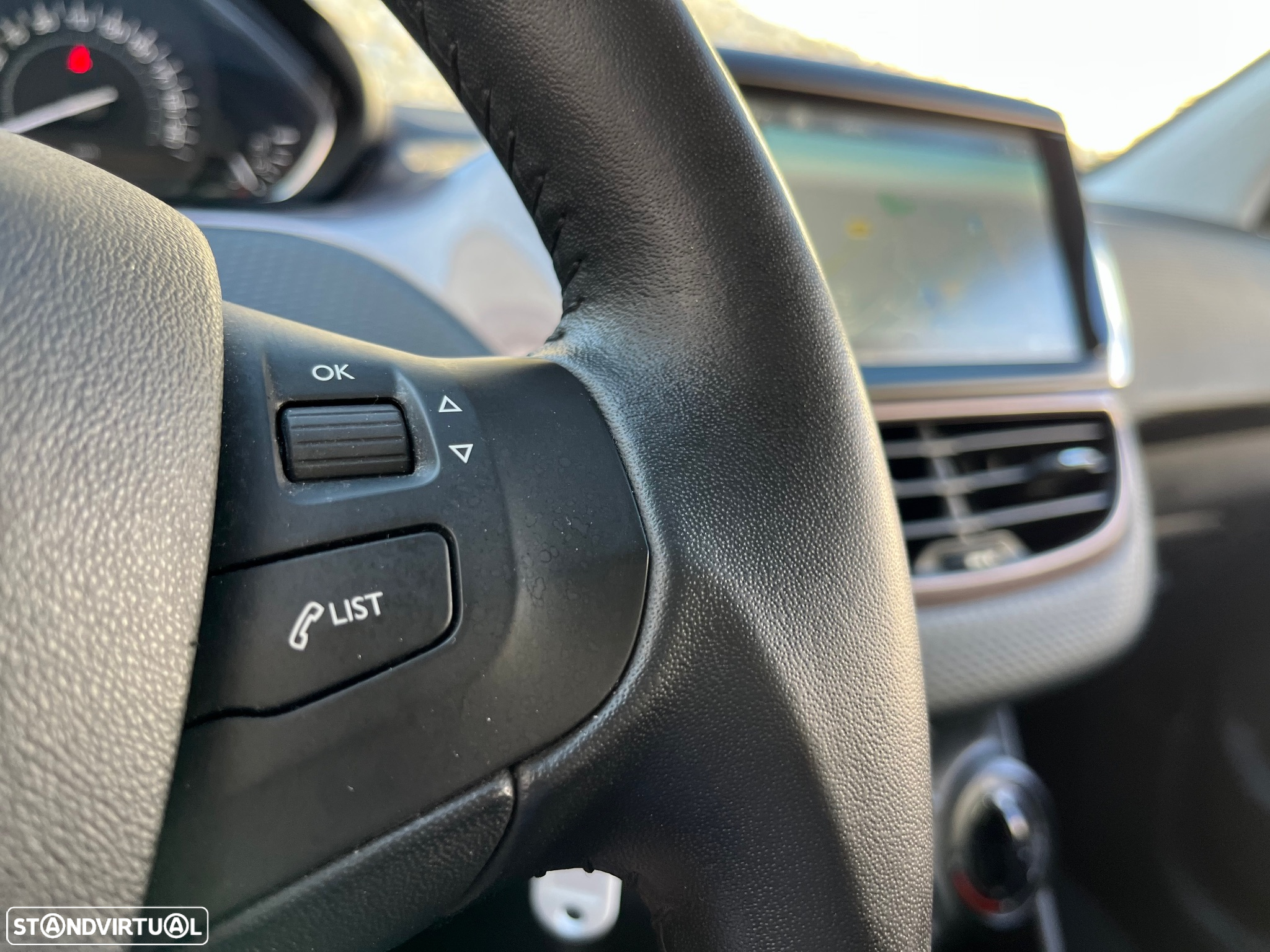 Peugeot 2008 1.2 PureTech Active - 41