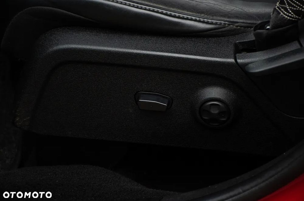 Fiat Freemont 2.0 Multijet 16V DPF Automatik Allrad Black Code - 20