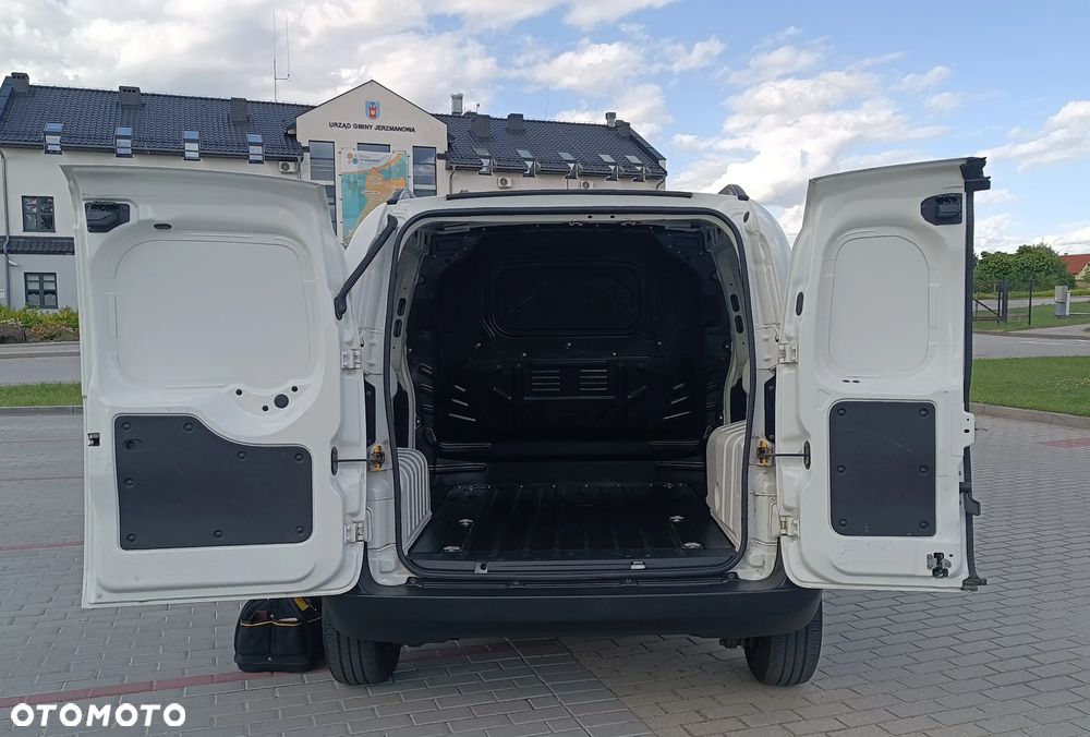 Fiat Fiorino 1.4 8V Base Business - 7