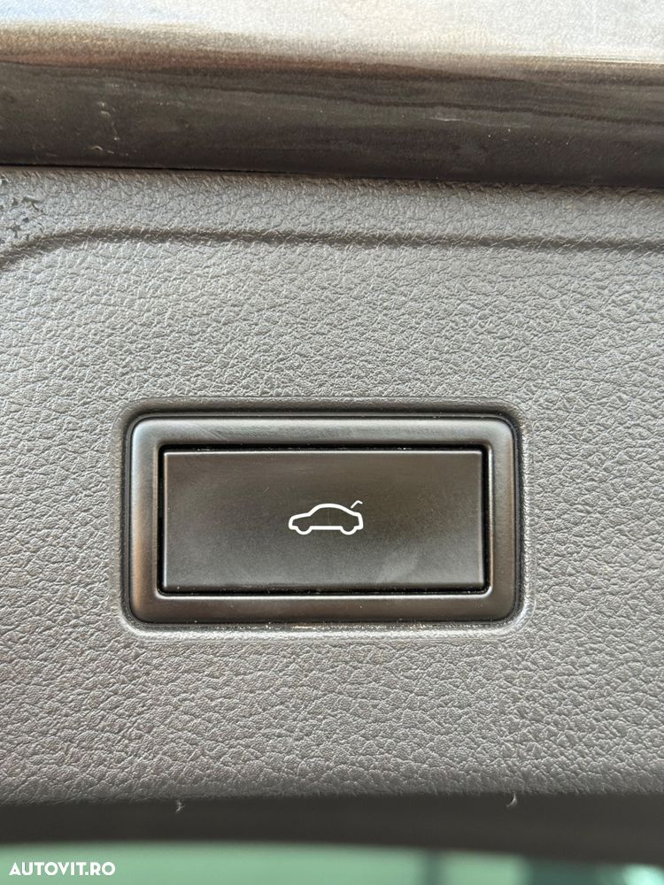 Volkswagen Passat - 13