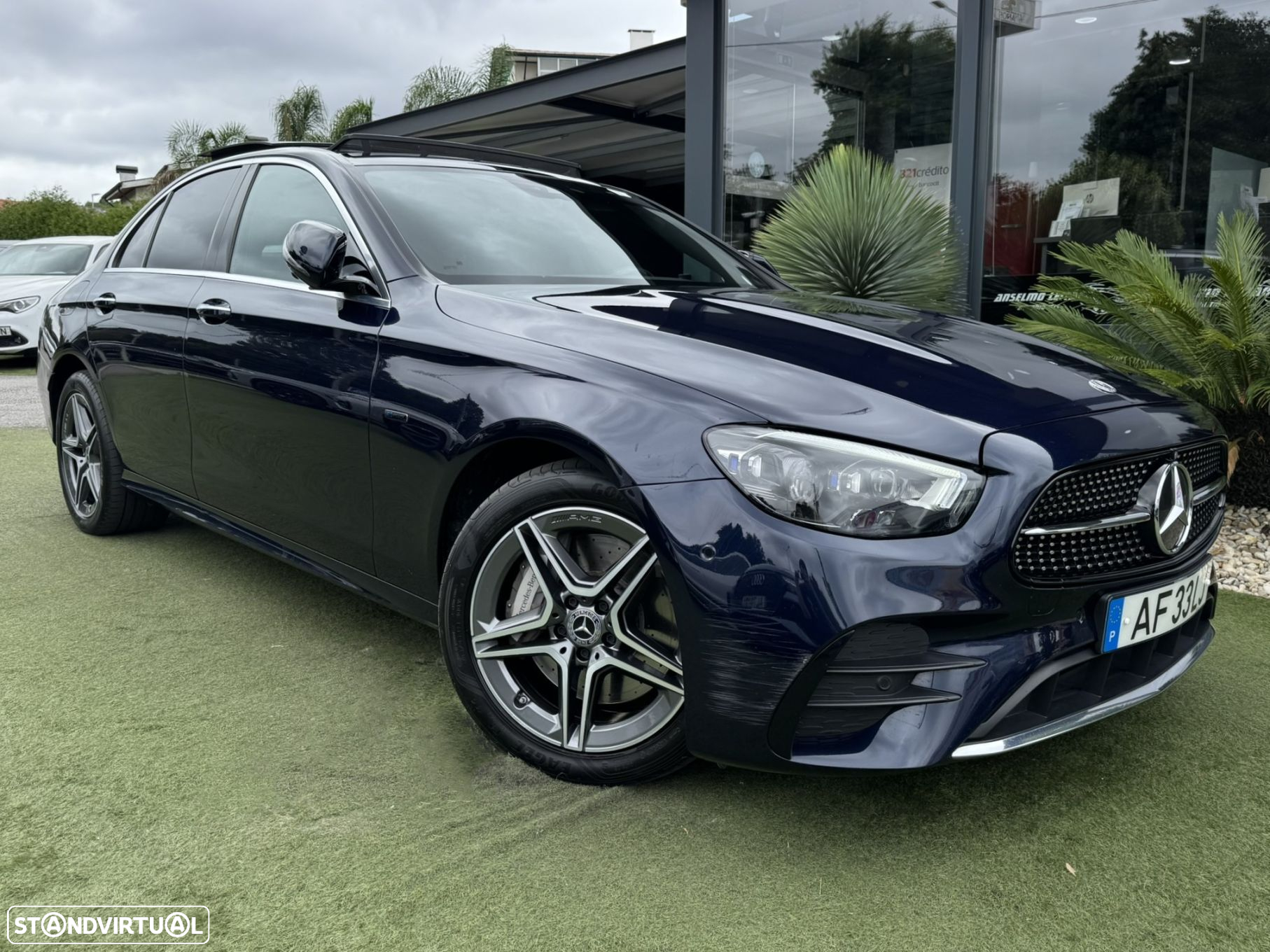 Mercedes-Benz E 300 e AMG Line - 11