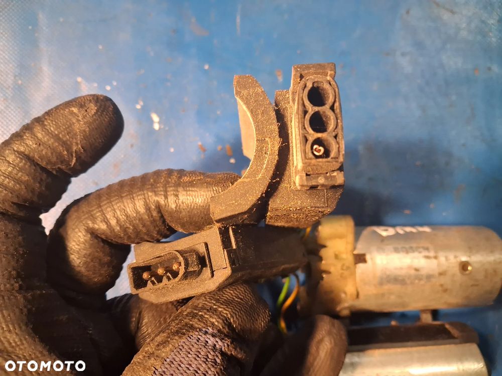 BMW E39 E38 silniczek regulacji fotela kierowcy elektrycznego 0130002503 Bosch 57.31-8352 193 - 3