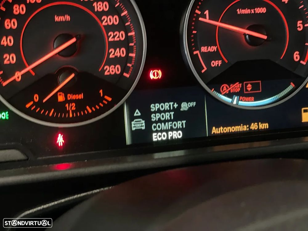 BMW 118 d Pack M - 18