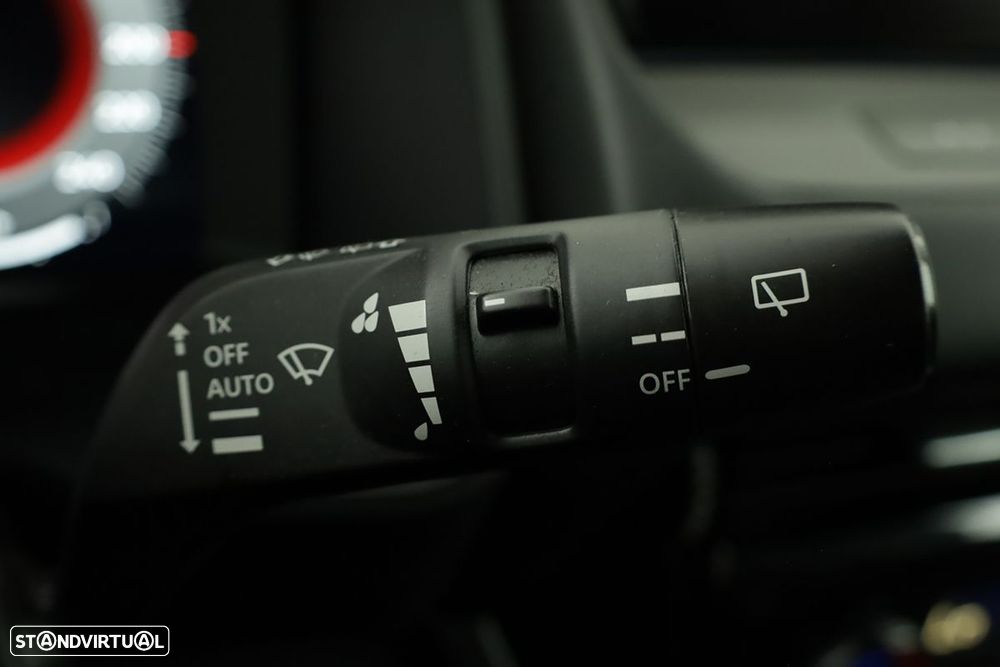 Nissan Qashqai 1.3 DIG-T N-Connecta LED Xtronic - 18