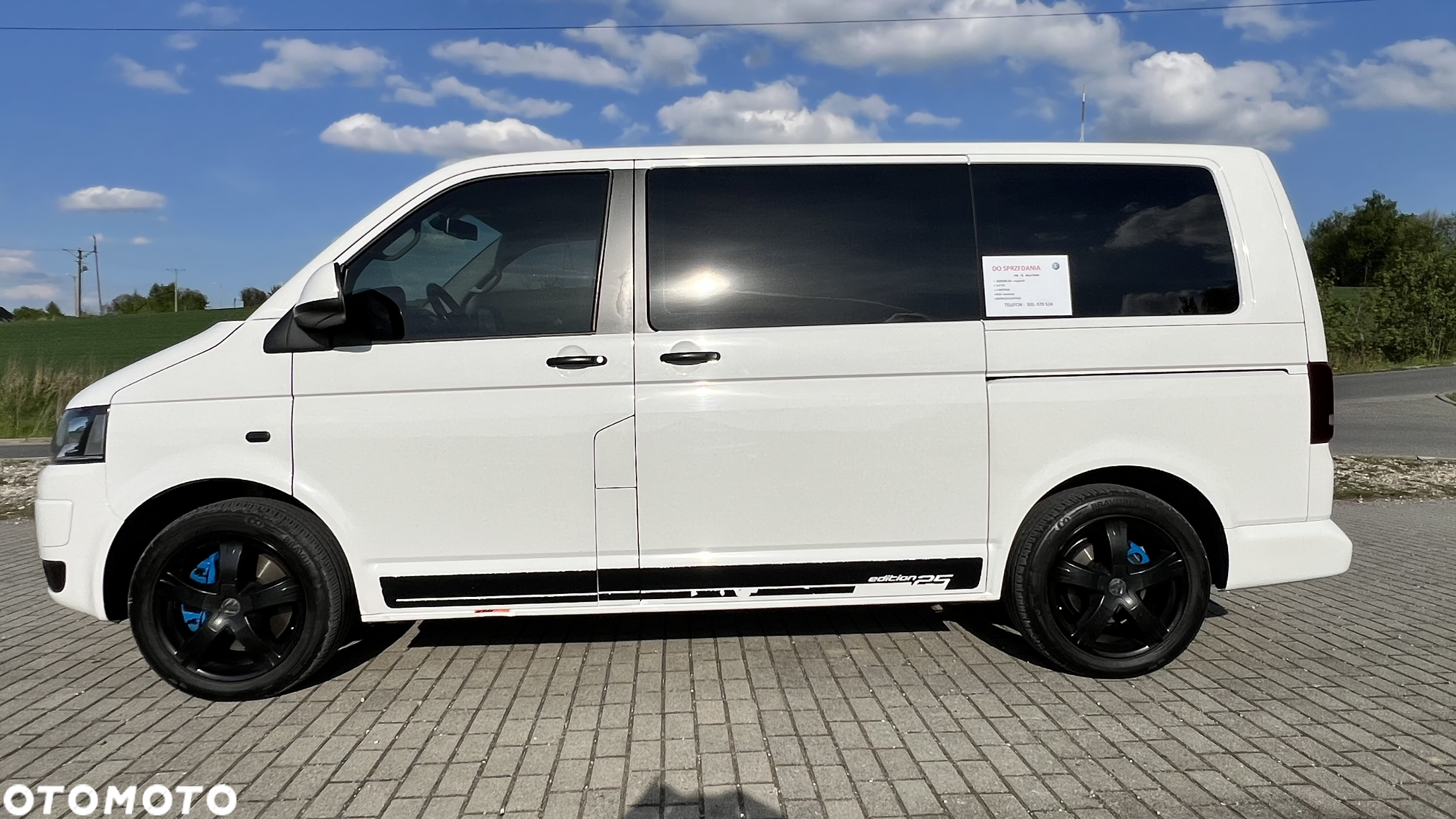 Volkswagen Multivan - 15