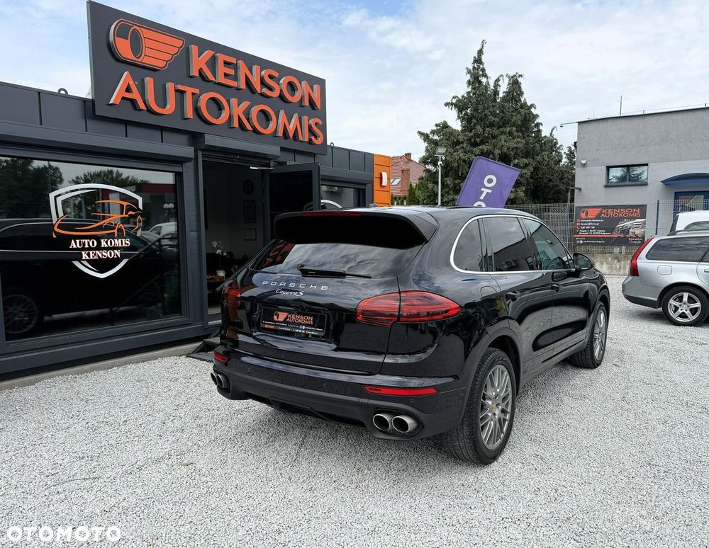 Porsche Cayenne S - 3