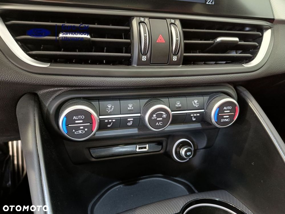 Alfa Romeo Giulia 2.0 Turbo Veloce Q4 - 27