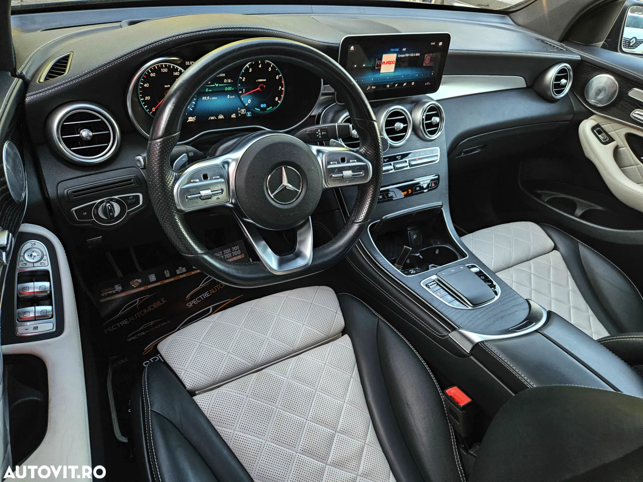 Mercedes-Benz GLC 300 e 4MATIC - 14