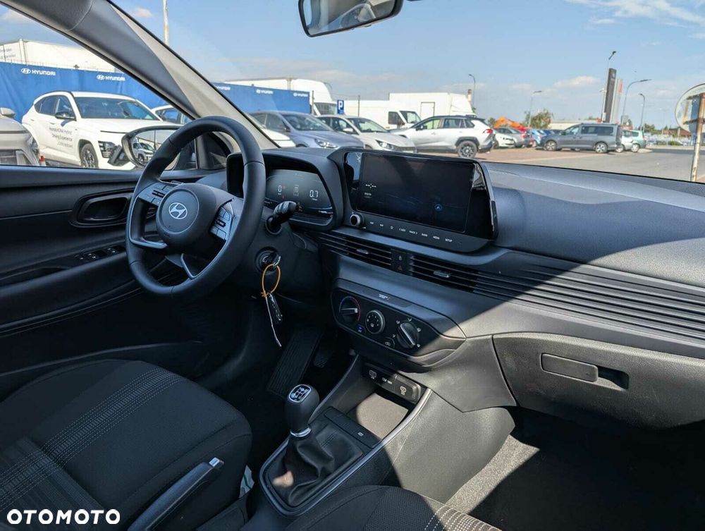Hyundai i20 1.2 Pure - 11