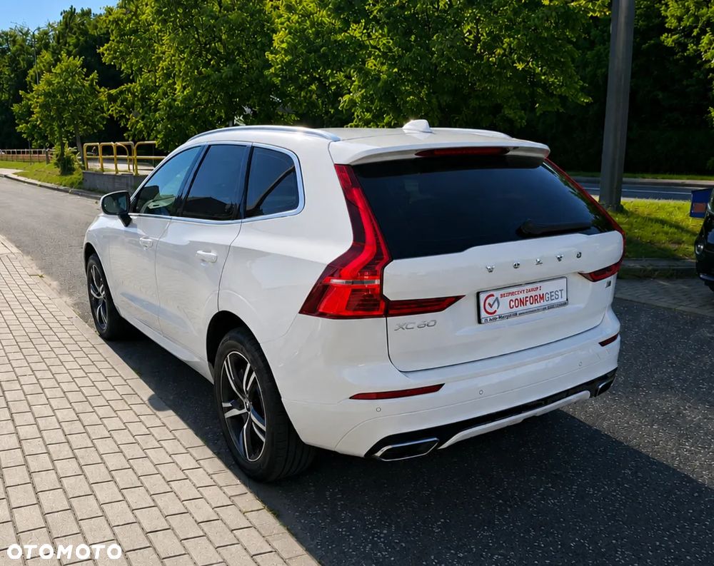 Volvo XC 60 D4 AWD Geartronic RDesign - 4