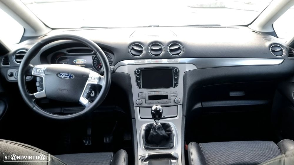 Ford S-Max 2.0 TDCi Titanium 7L - 7