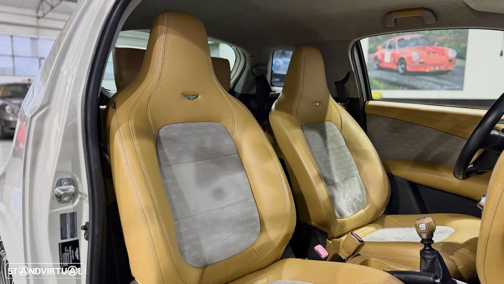 Aston Martin Cygnet 1.3 - 14