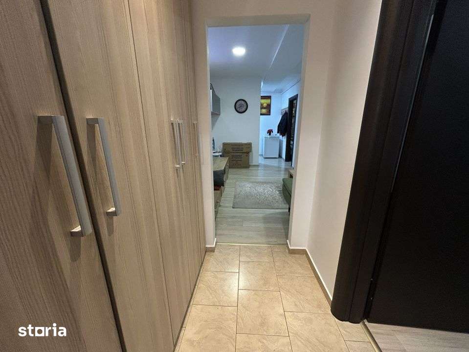 Apartament 3 camere, semidecomandat , 60 mp, zona Eroilor — fotografia 3