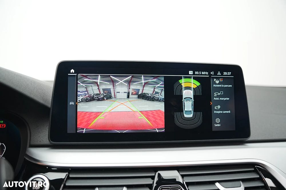 BMW Seria 5 520e Aut. - 34