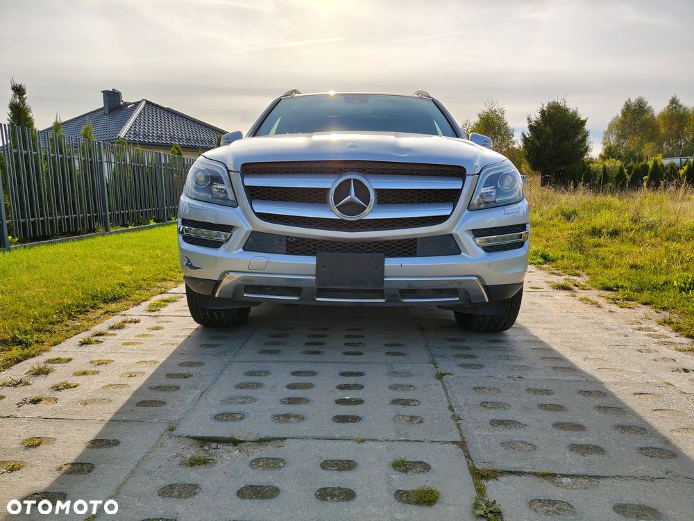 Mercedes-Benz GL - 10