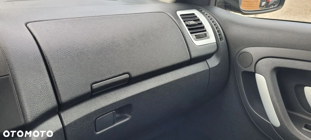 Skoda Fabia 1.2 HTP Elegance - 25