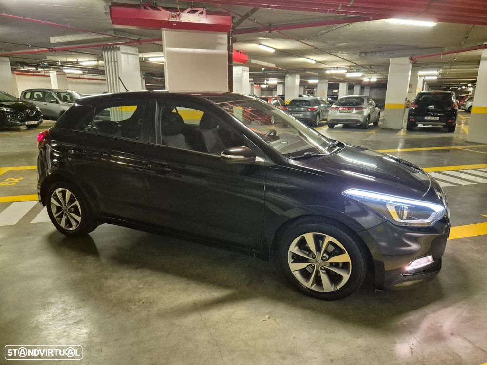 Hyundai i20 1.1 CRDi Blue Access+Bluetooth - 9