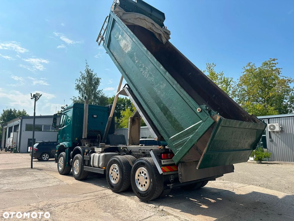 Mercedes-Benz Arocs - 31