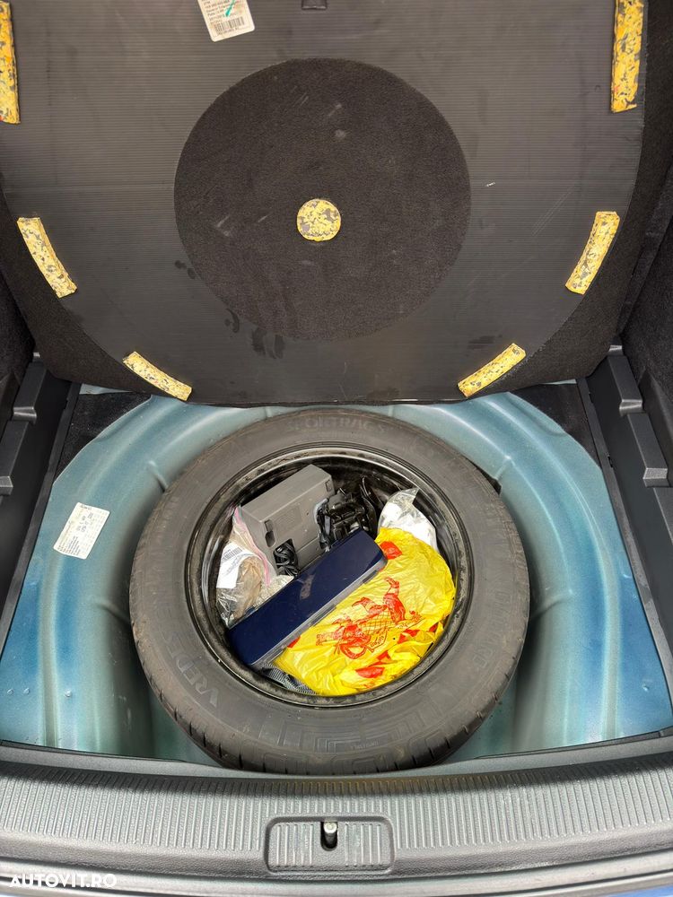 Volkswagen Golf - 26