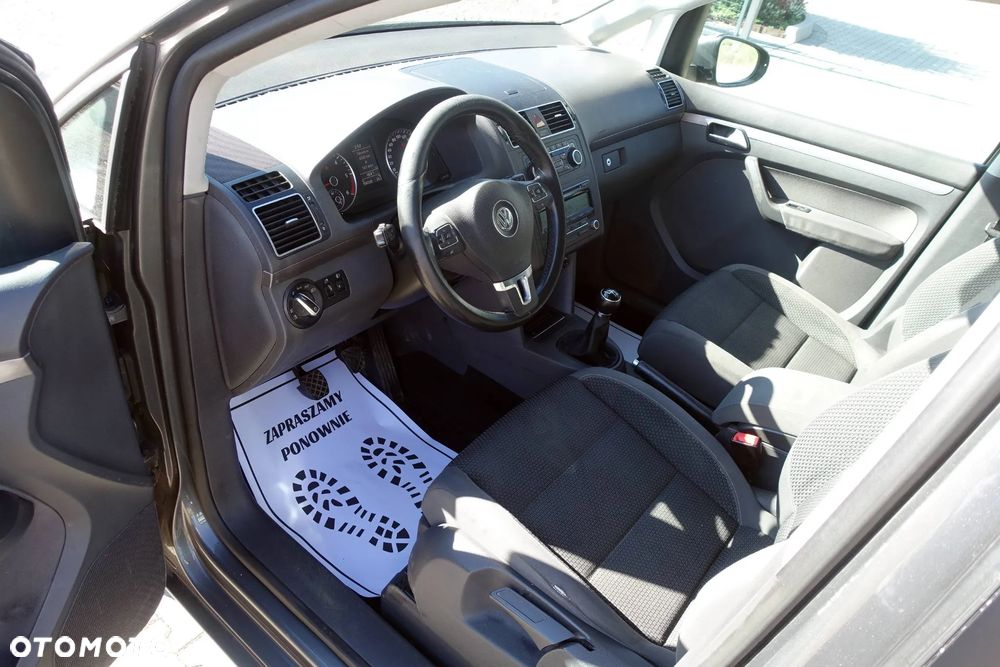 Volkswagen Touran 2.0 TDI DPF STYLE - 11