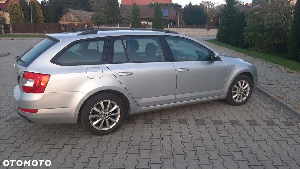 Skoda Octavia 1.6 TDI Ambition - 12