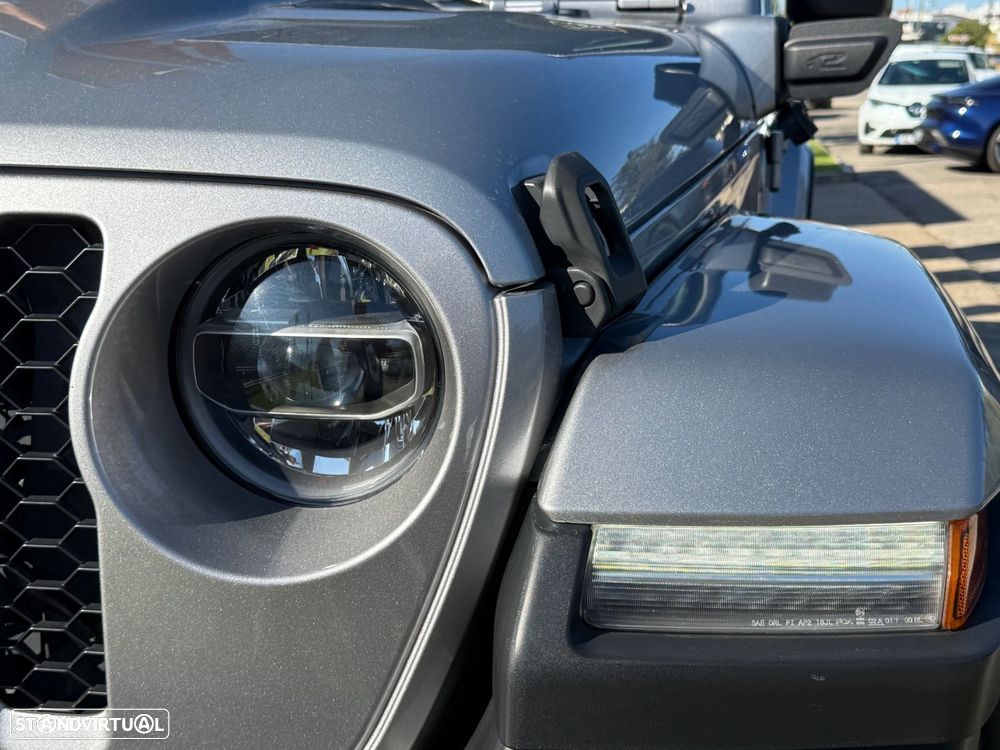 Jeep Wrangler Unlimited - 34