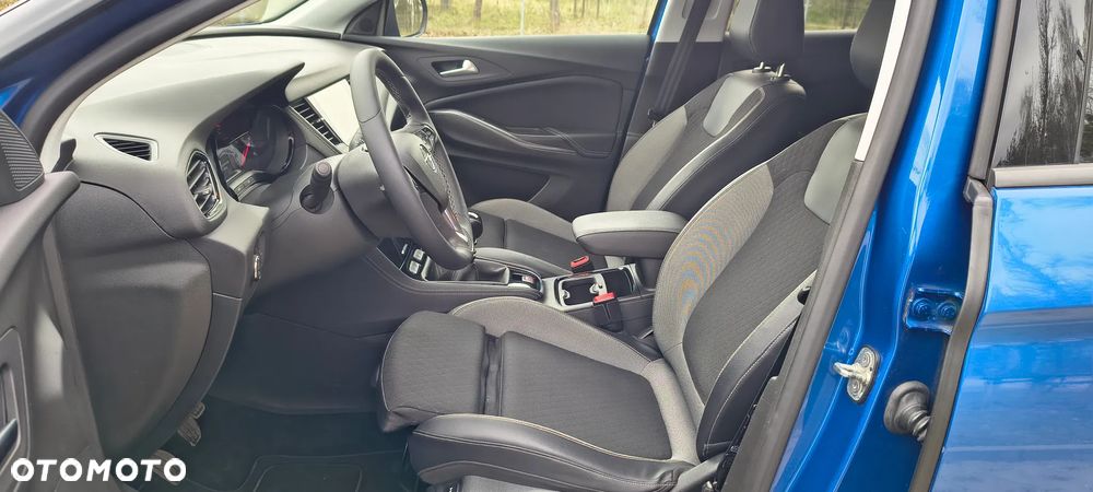 Opel Grandland X 1.2 T Innovation S&S - 10
