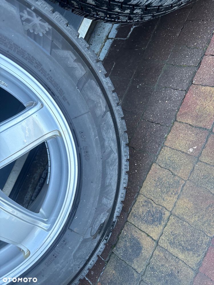 Alufelgi z Oponami 5x114.3 7Jx16 ET 38 215/70/16C 24r - 12