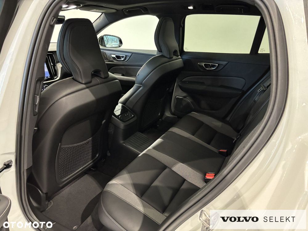 Volvo V60 - 25