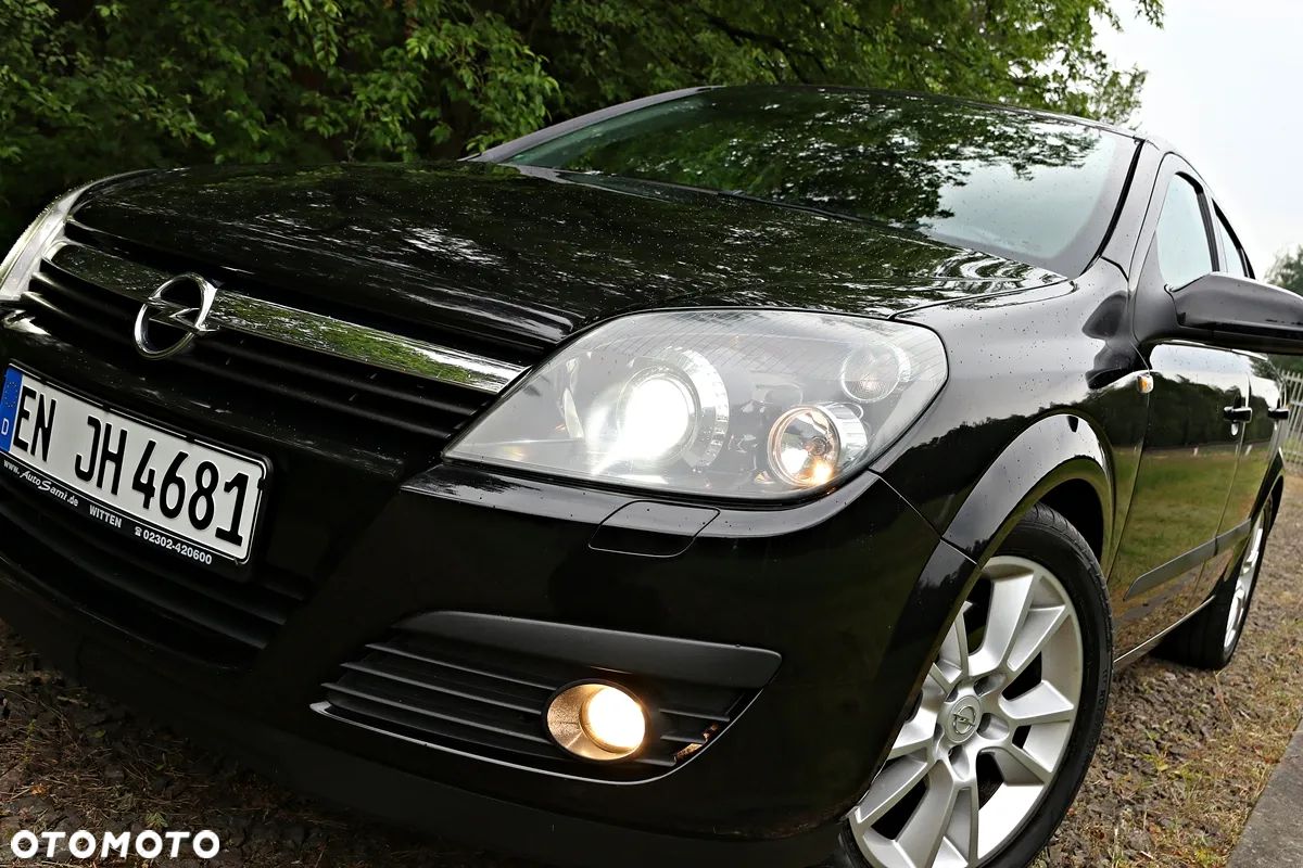 Opel Astra 2.0 Turbo Sport - 1