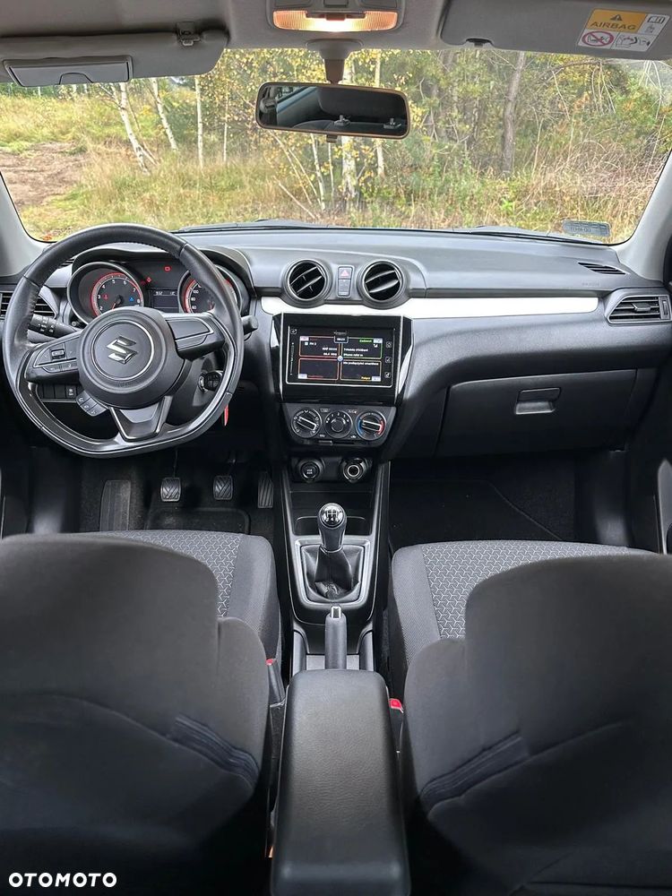 Suzuki Swift 1.2 Premium - 8