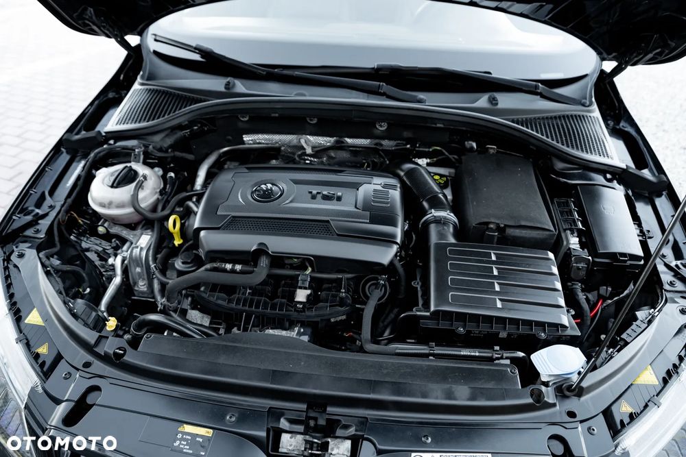 Skoda Octavia 2.0 TSI (Green tec) DSG RS - 40