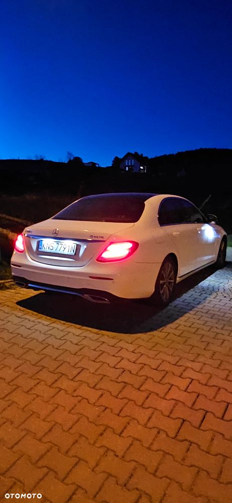 Mercedes-Benz Klasa E 220 d 4-Matic Business Edition 9G-TRONIC - 30