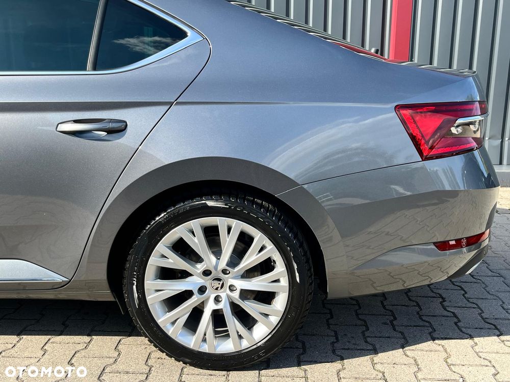 Skoda Superb 2.0 TDI SCR L&K DSG - 10