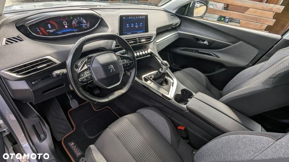 Peugeot 3008 - 16