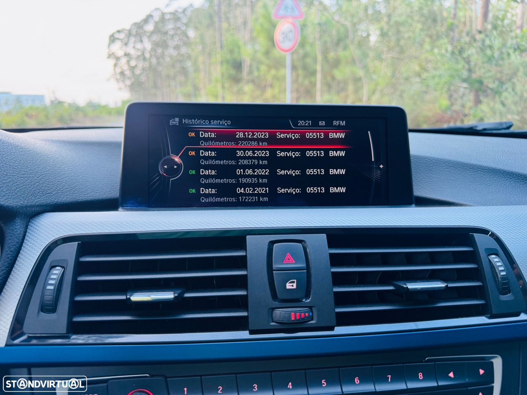 BMW 320 d Touring Auto Pack M - 29