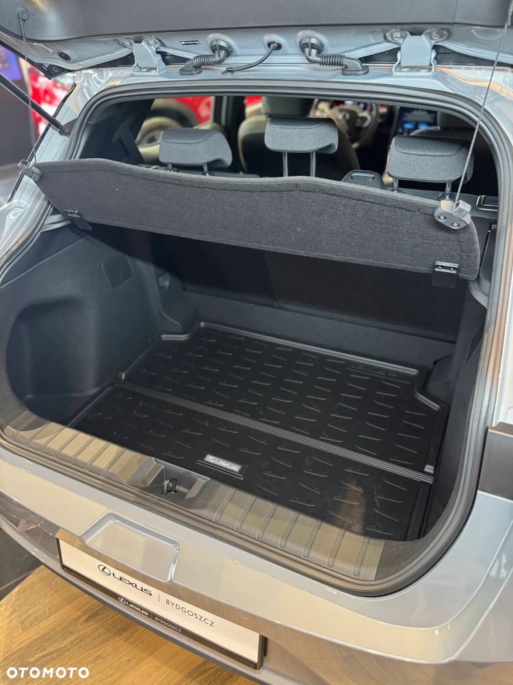 Lexus LBX 1.5 Hybrid - 13