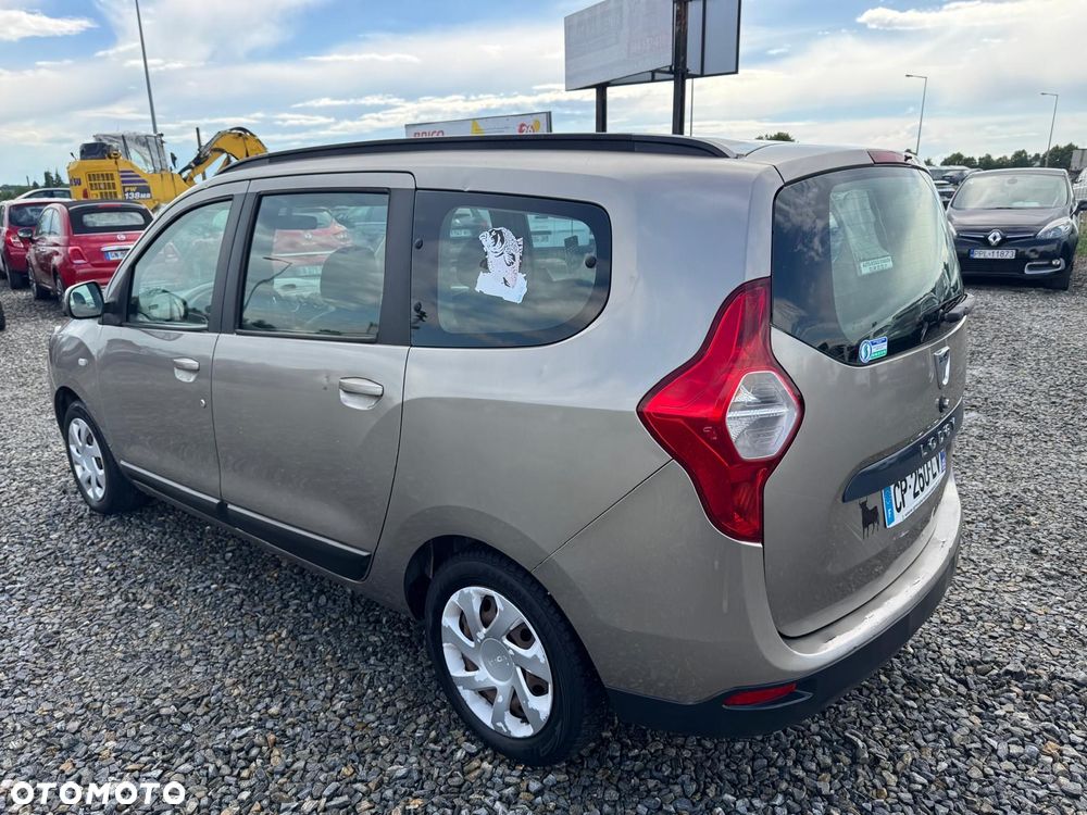 Dacia Lodgy dCi 110 Celebration - 8
