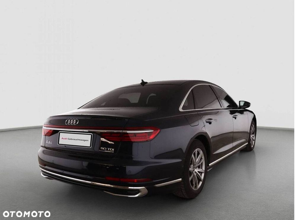 Audi A8 - 6