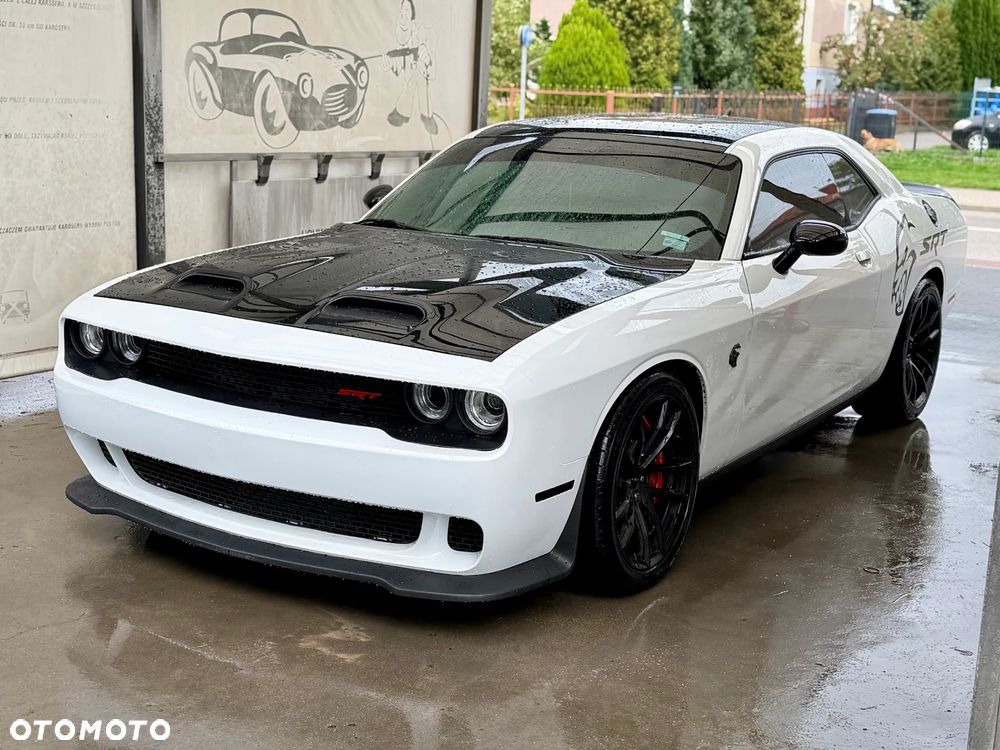 Dodge Challenger 6.2 Hellcat - 2