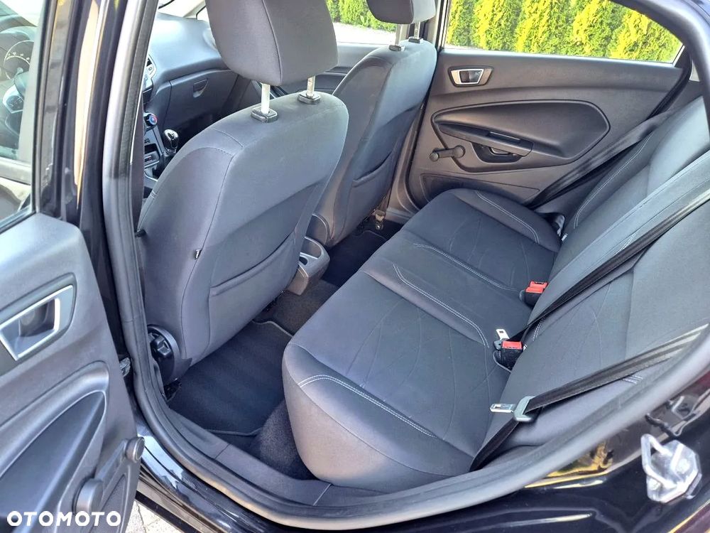 Ford Fiesta - 21
