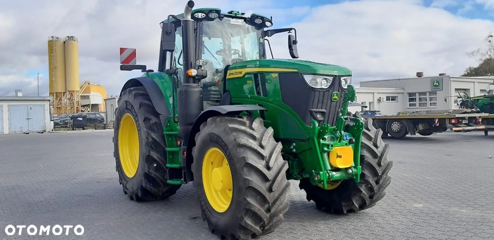 John Deere 6M 200 - 7