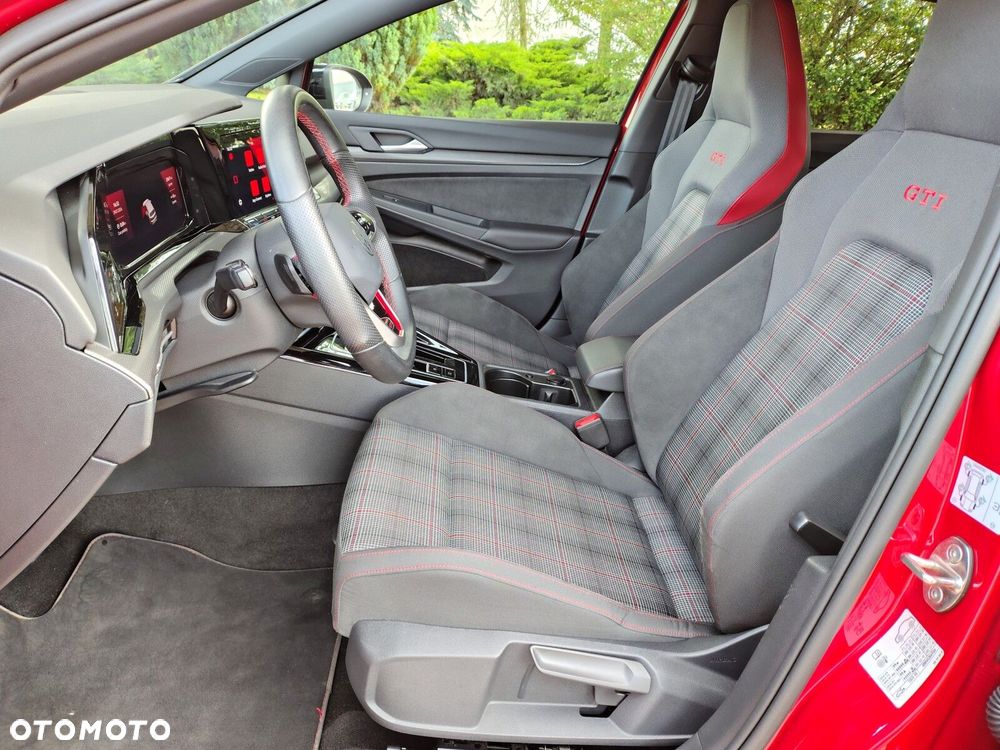 Volkswagen Golf - 15