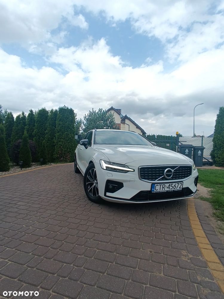 Volvo V60 D4 Geartronic R-Design - 1