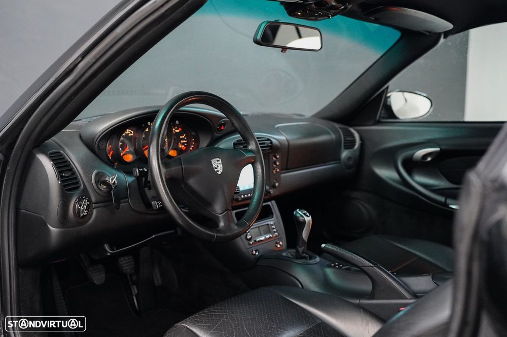 Porsche 911 (996) Carrera Cabrio - 3